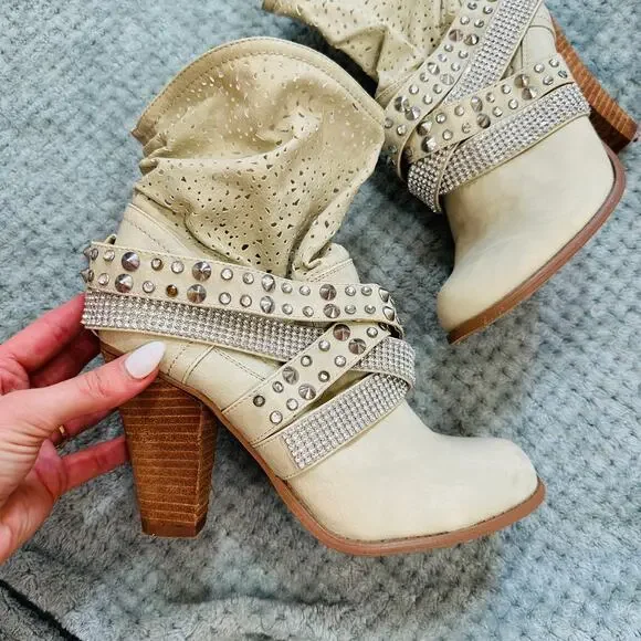 vintage retro y2k faux leather gaudy white belted western ankle boot cutouts - Picture 2 of 5